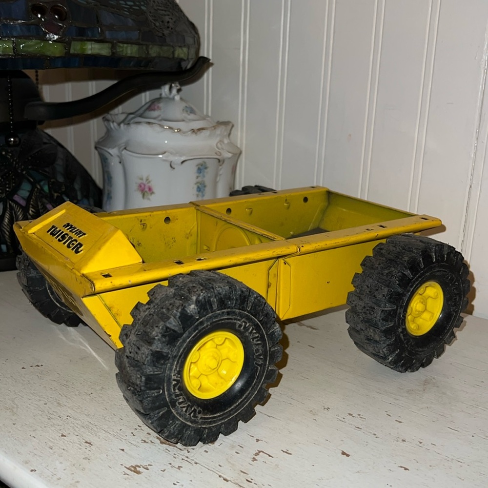 Vintage Nylint metal toy truck Twister 1968-69
